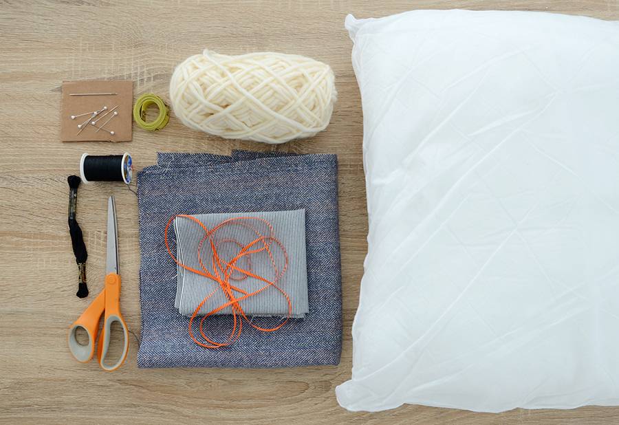 DIY Woven Anthropologie Knockoff Throw Pillows materials list