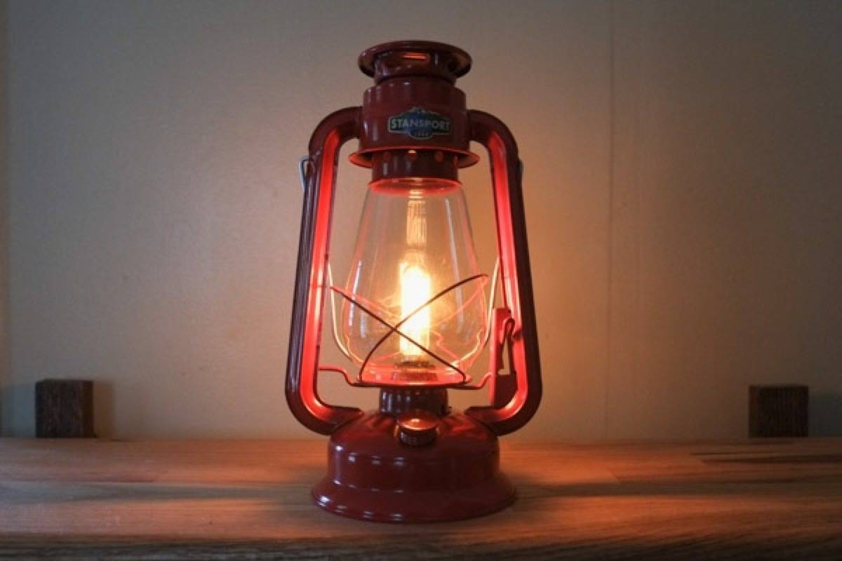 Electric camp lamp DIY