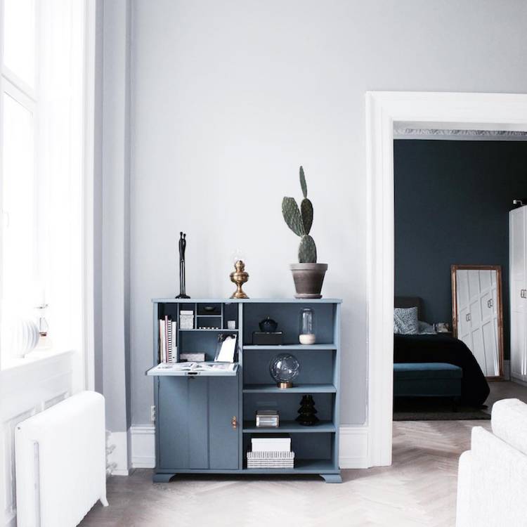 blue and white scandinavian interior