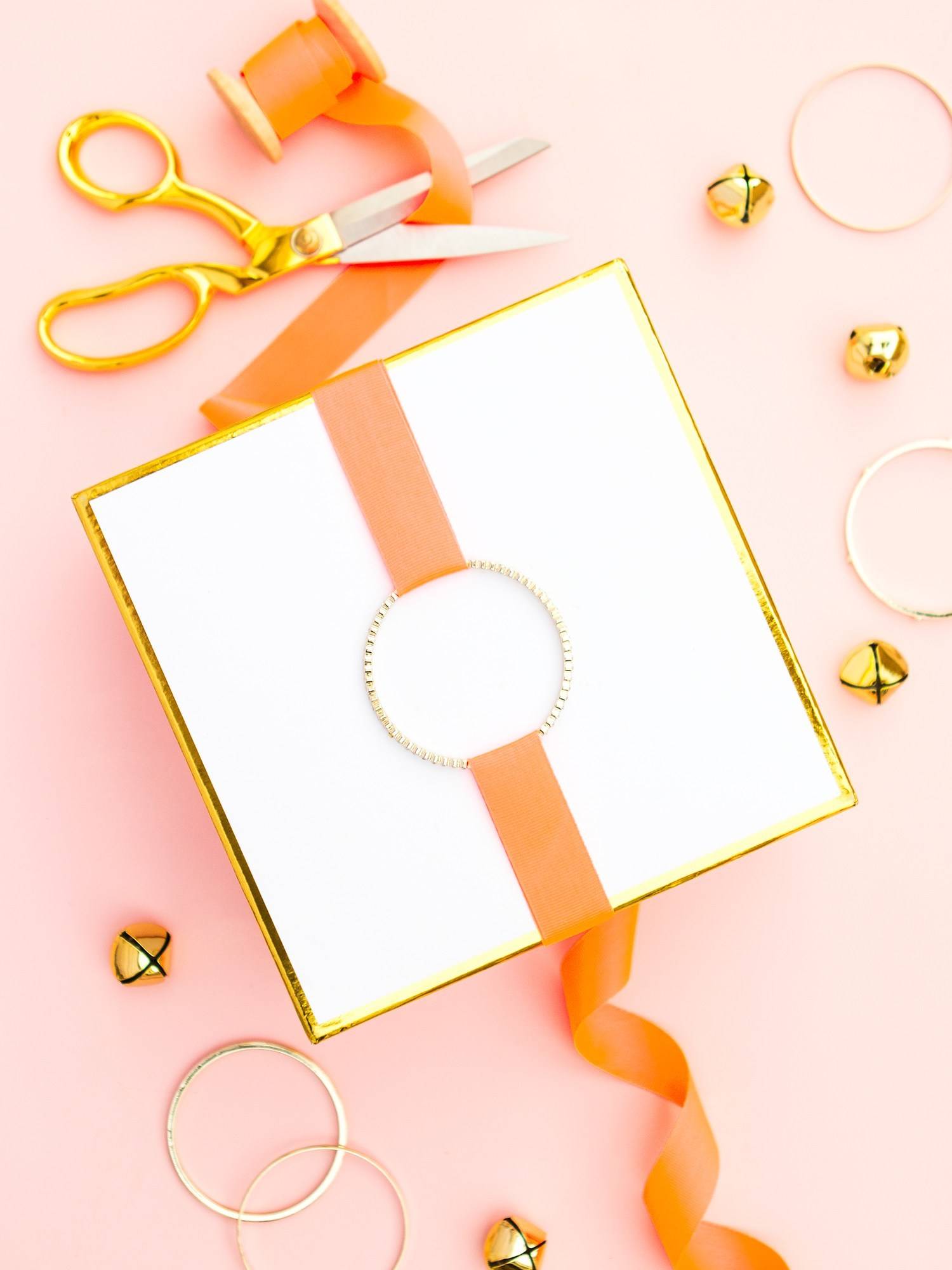 16 Gift Wrap Ideas that Prove the Wrapping is the Best Part