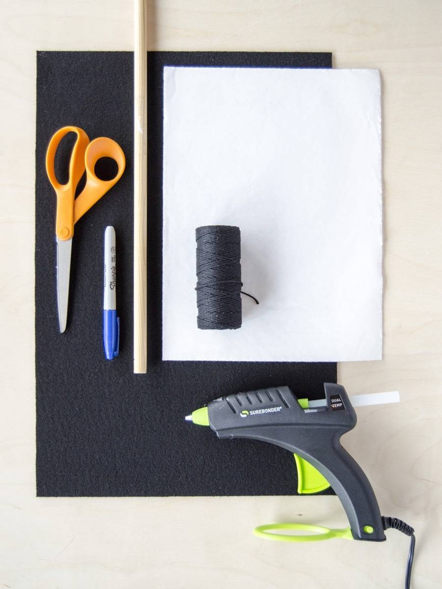 Materials needed for 2019 new year banner