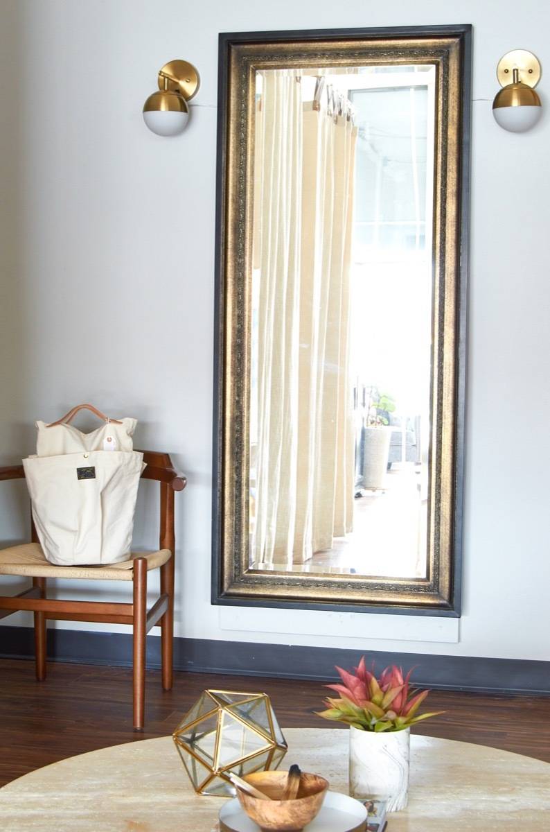 Niche Changing Room Area