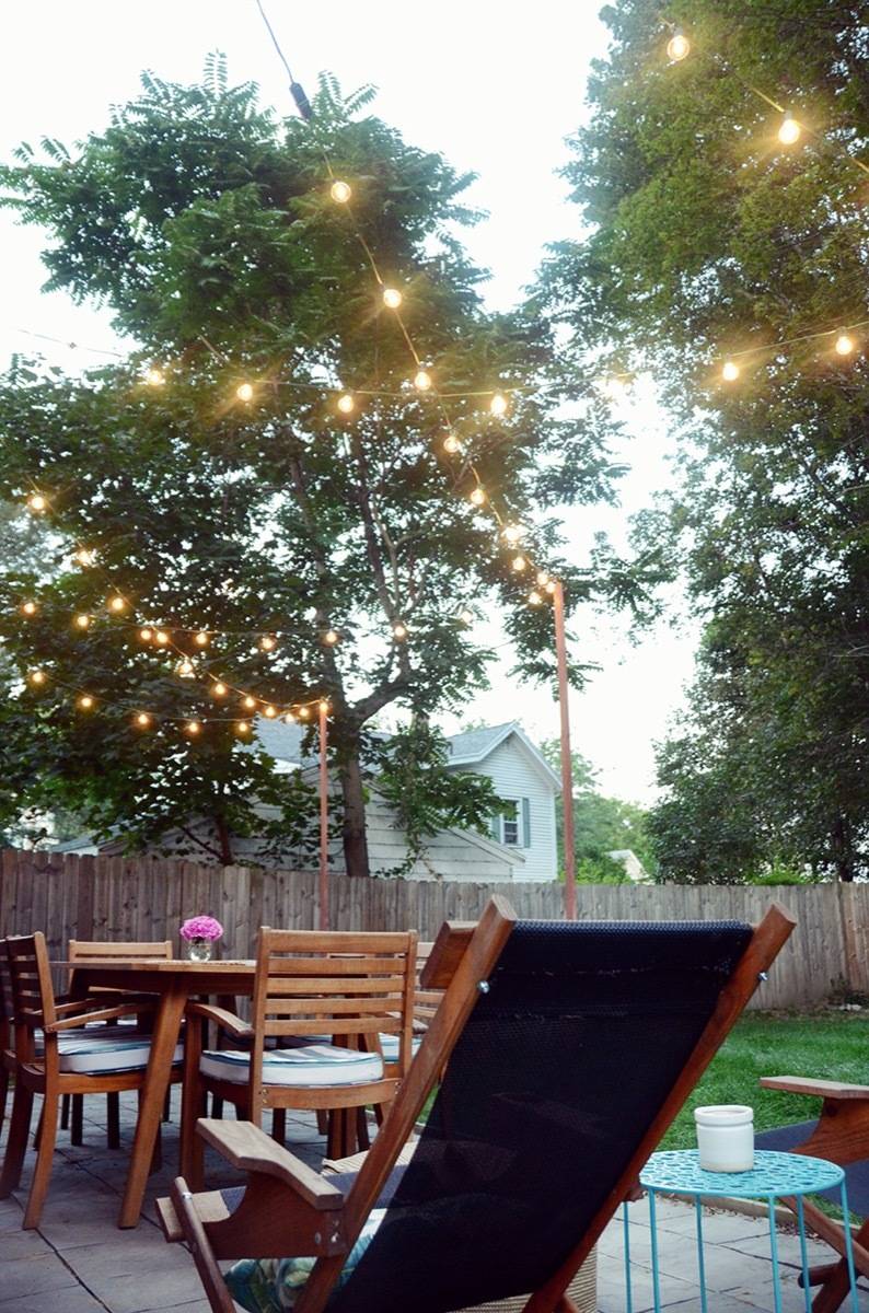 DIY outdoor bistro light stands: 59 DIY landscaping ideas