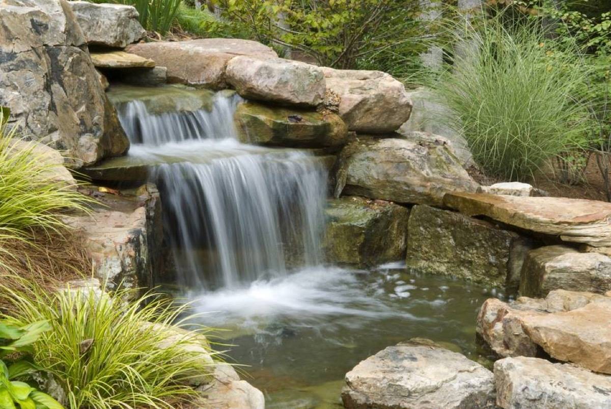 Man-made waterfall: 59 DIY landscaping ideas