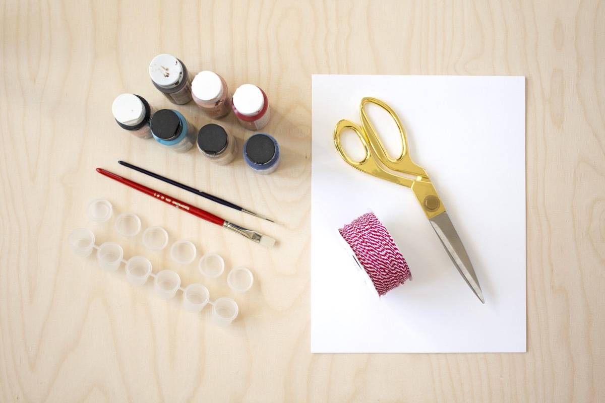 What you'll need to make your own paint-by-number kit