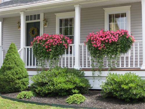 Roundup: 10 Quick Projects To Boost Your Curb Appeal