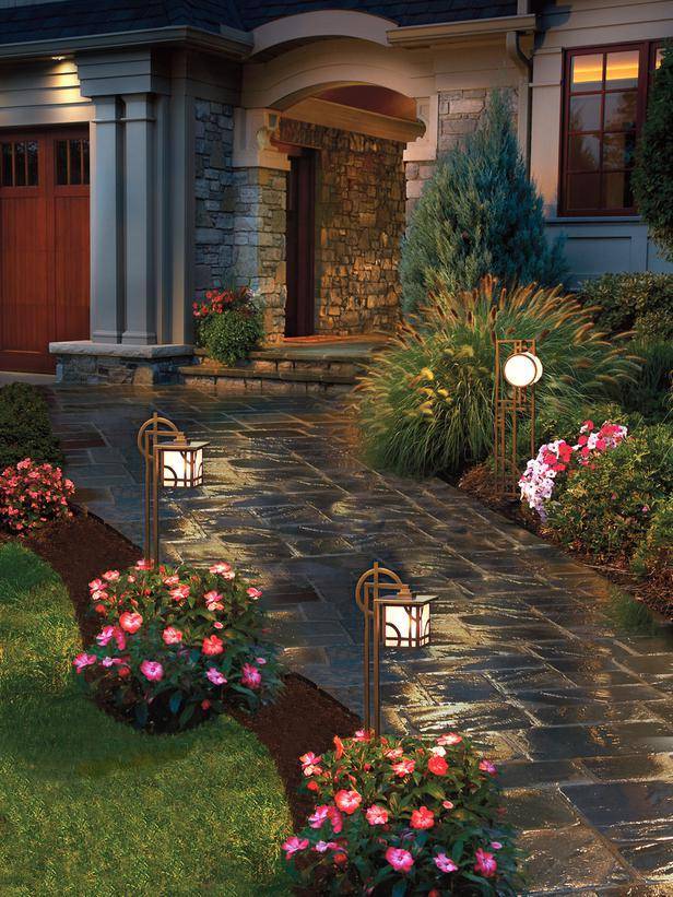 Roundup: 10 Quick Projects To Boost Your Curb Appeal