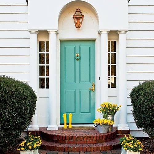 Roundup: 10 Quick Projects To Boost Your Curb Appeal