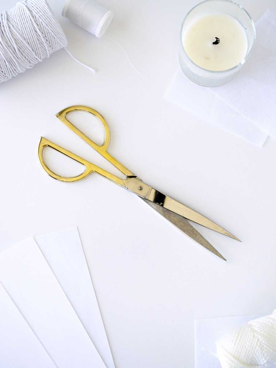 How to sharpen scissors at home.