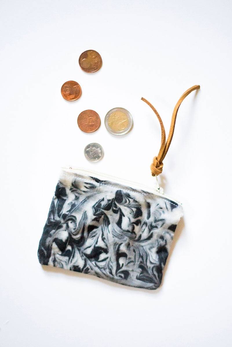 DIY Mother's Day Gift Ideas: Marbled coin purse