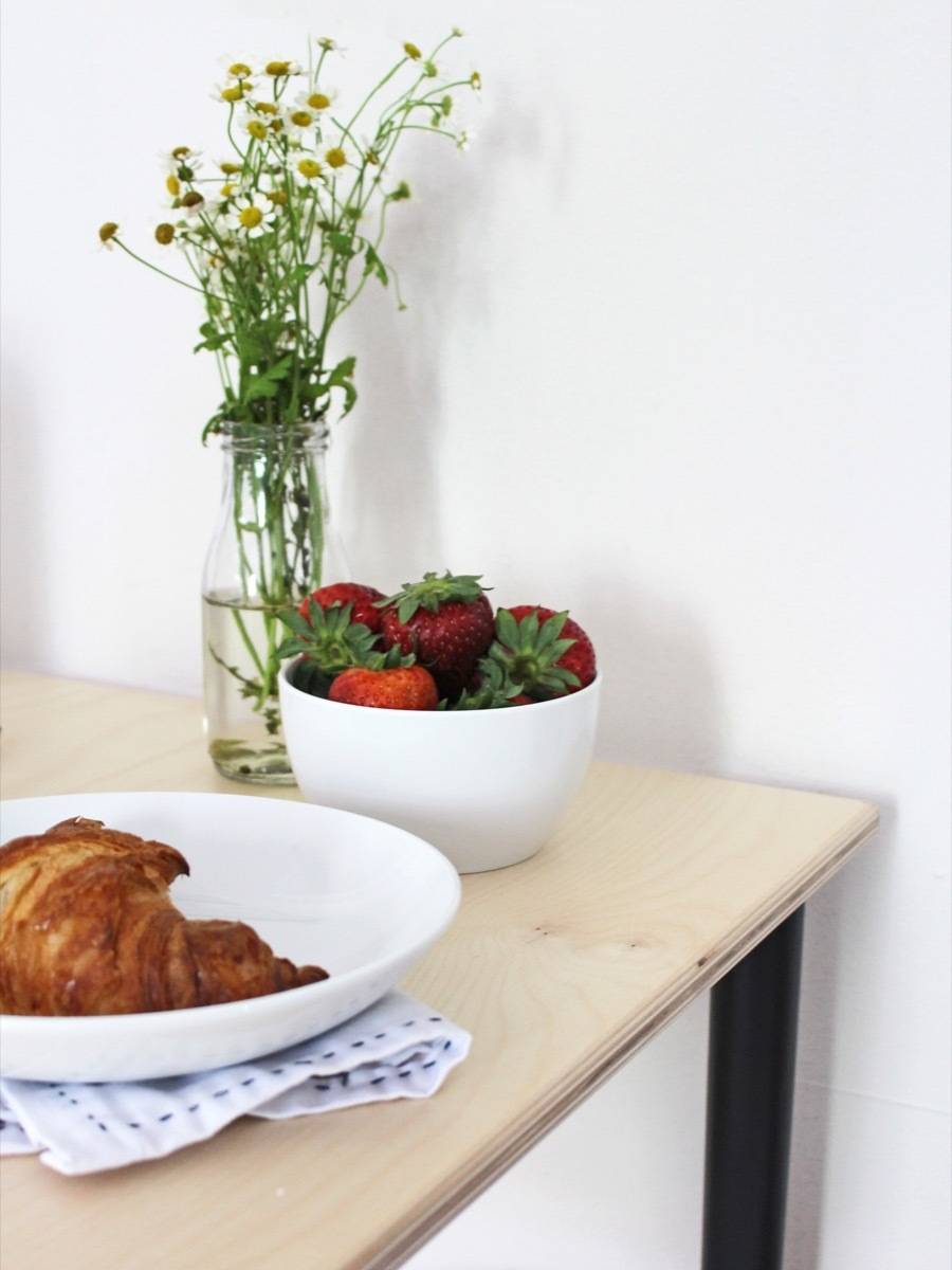 How to build your own breakfast nook table