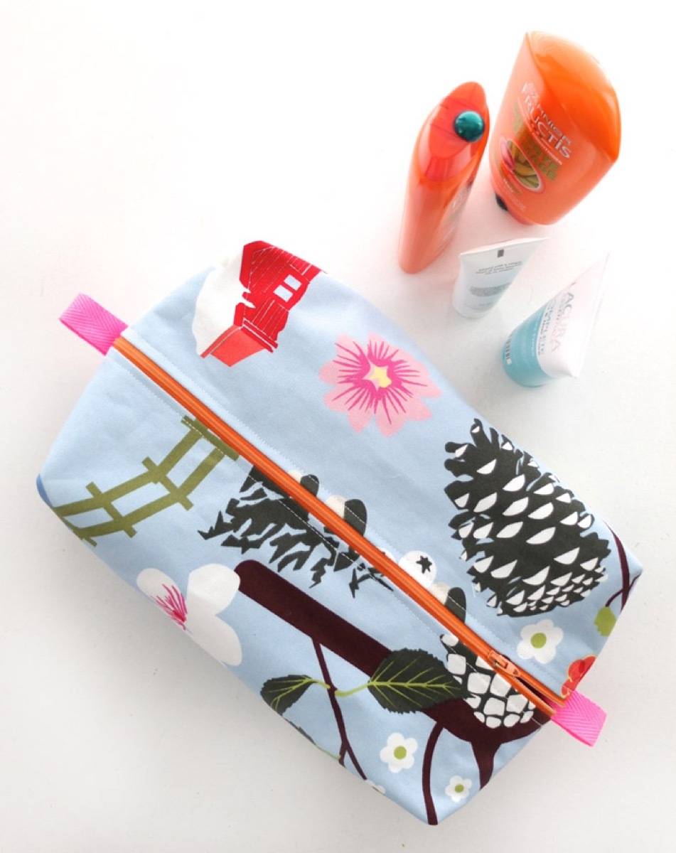 DIY Mother's Day Gift Ideas: Wash bag