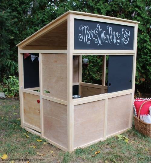 62 DIY Projects to Transform Your Backyard: DIY bungalow playhouse