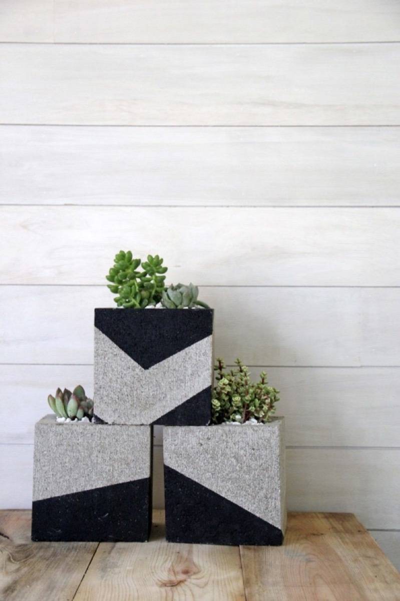 62 DIY Projects to Transform Your Backyard: Geometric cinder block planter