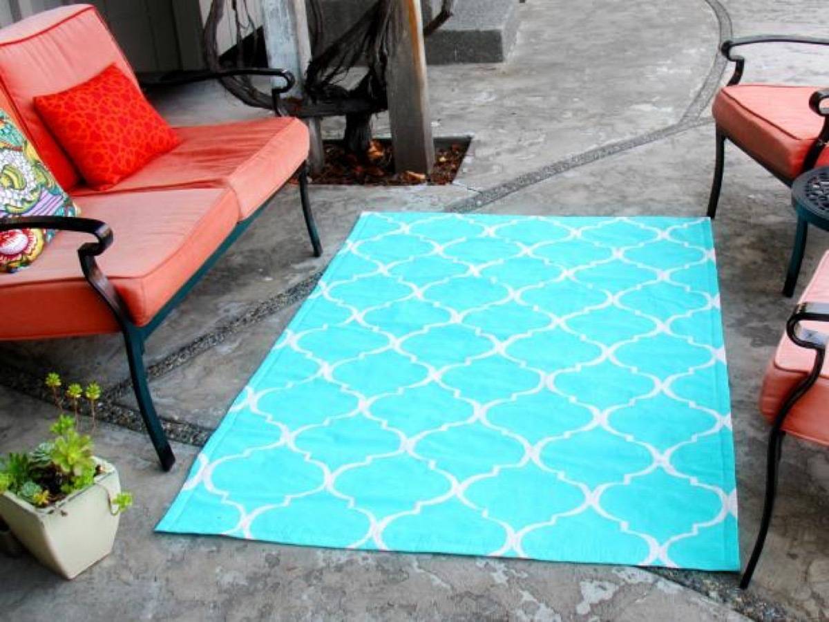 62 DIY Projects to Transform Your Backyard: DIY rug from drop cloth