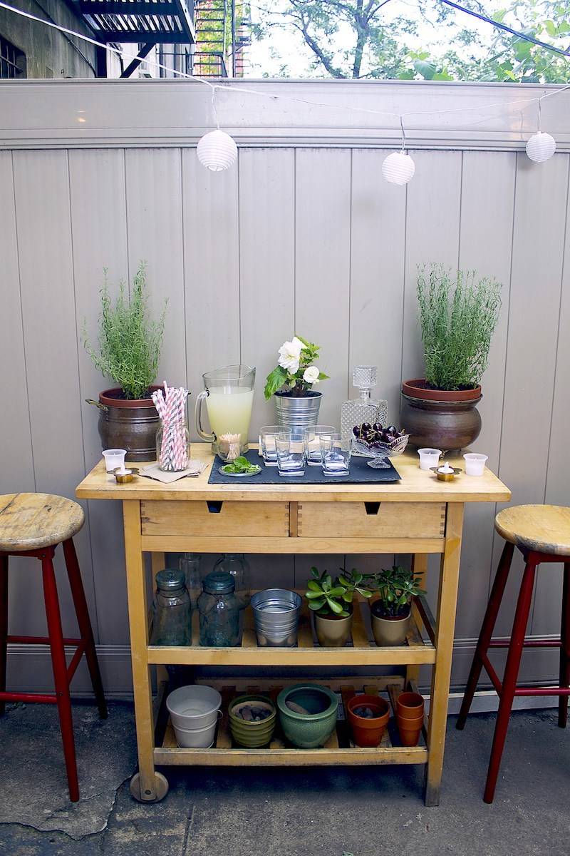 62 DIY Projects to Transform Your Backyard: IKEA outdoor bar cart
