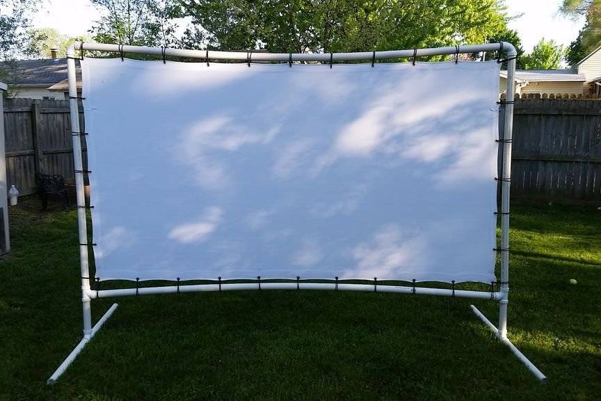 DIY outdoor movie screen