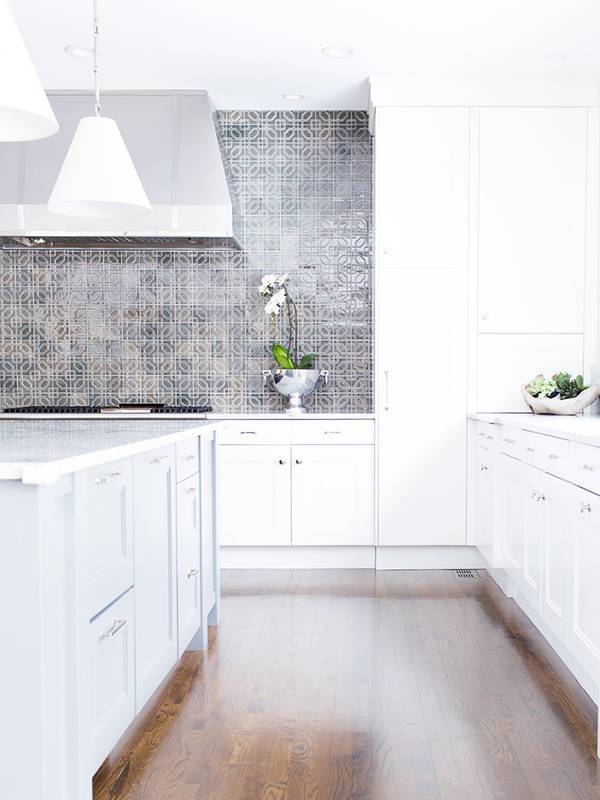 Gorgeous rustic mosaic tile backsplash