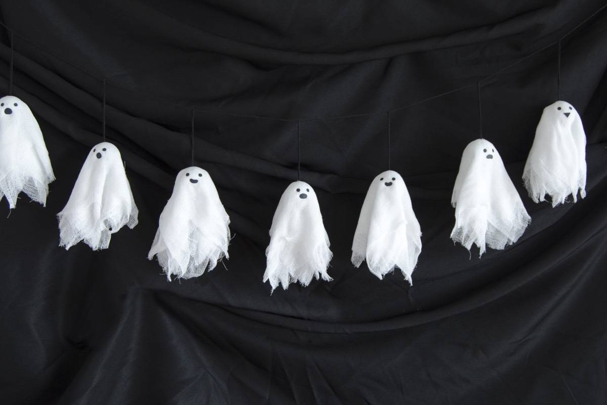 Halloween ghost banner