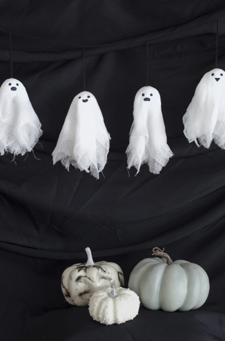 Halloween Ghost Garland You Can Easily Make