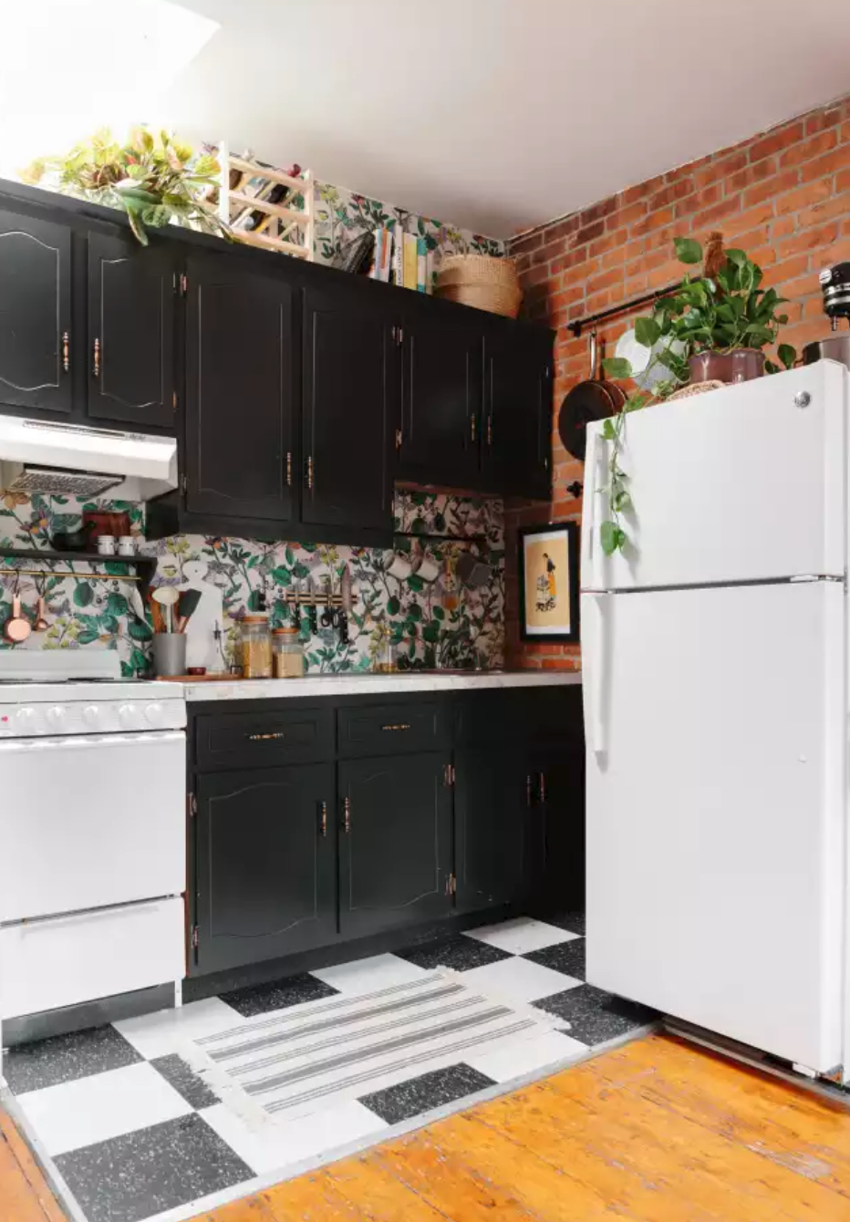 DIY renter-friendly backsplash ideas