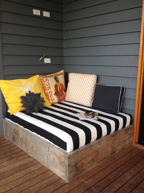 10 DIY Daybeds Done On The Cheap 