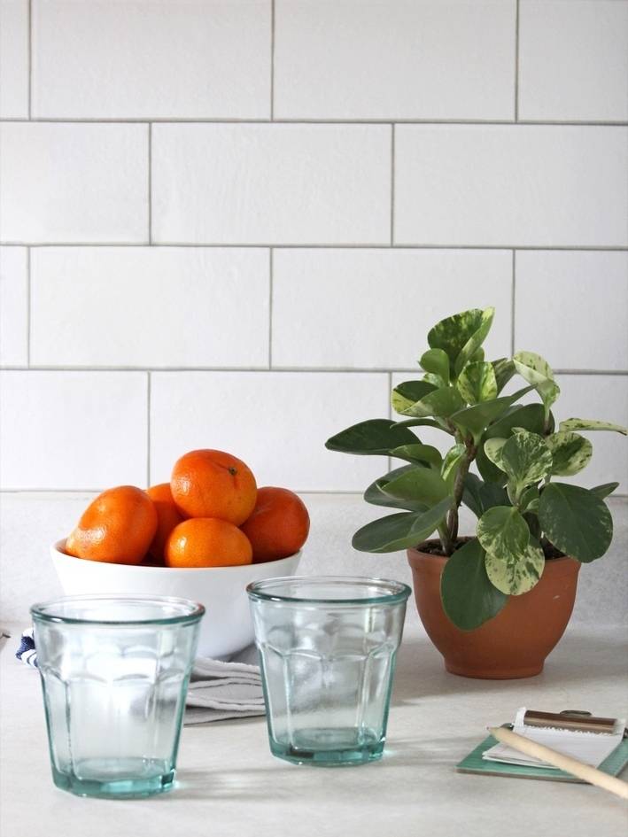 how to diy a kitchen backsplash