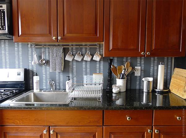 diy renter-friendly backsplash idea