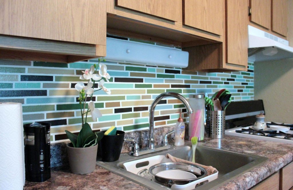 Removable Backsplash Ideas for Renters Transformative and Temporary!