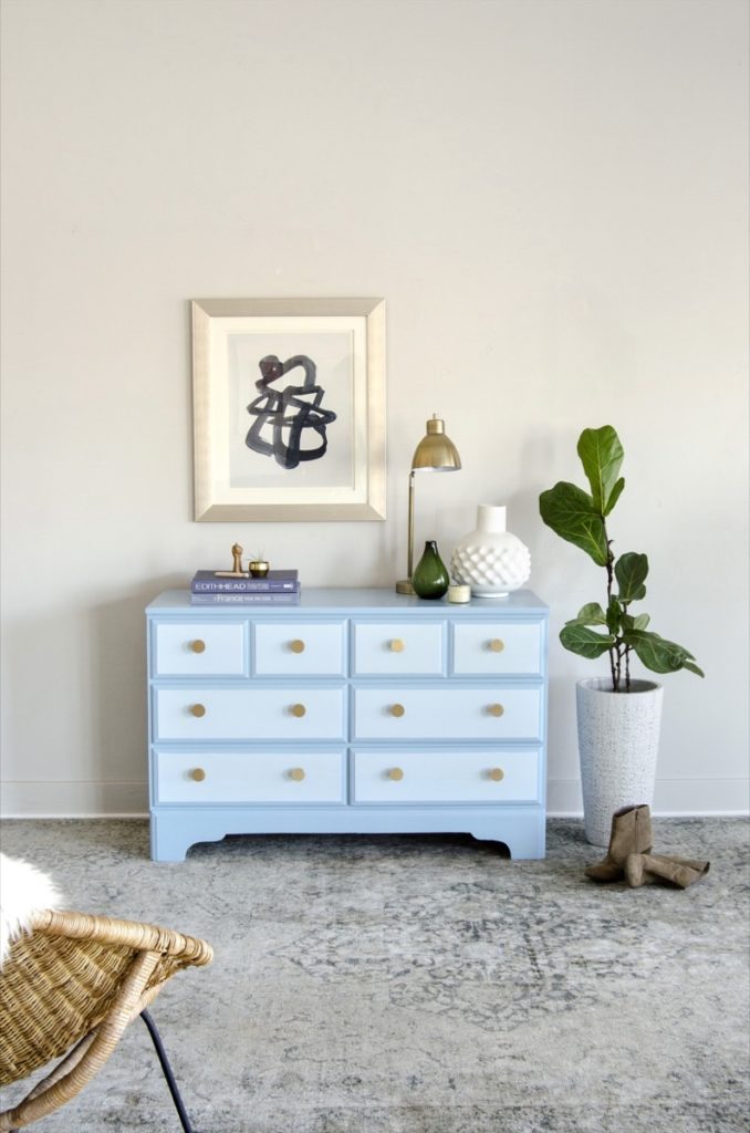 How to Paint Furniture the Right Way