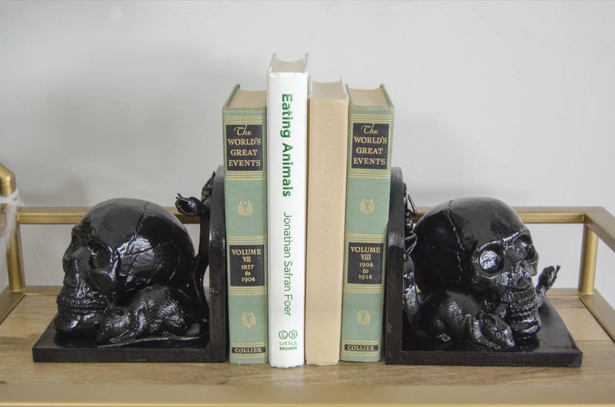 How to make a pair of high-gloss skull bookends