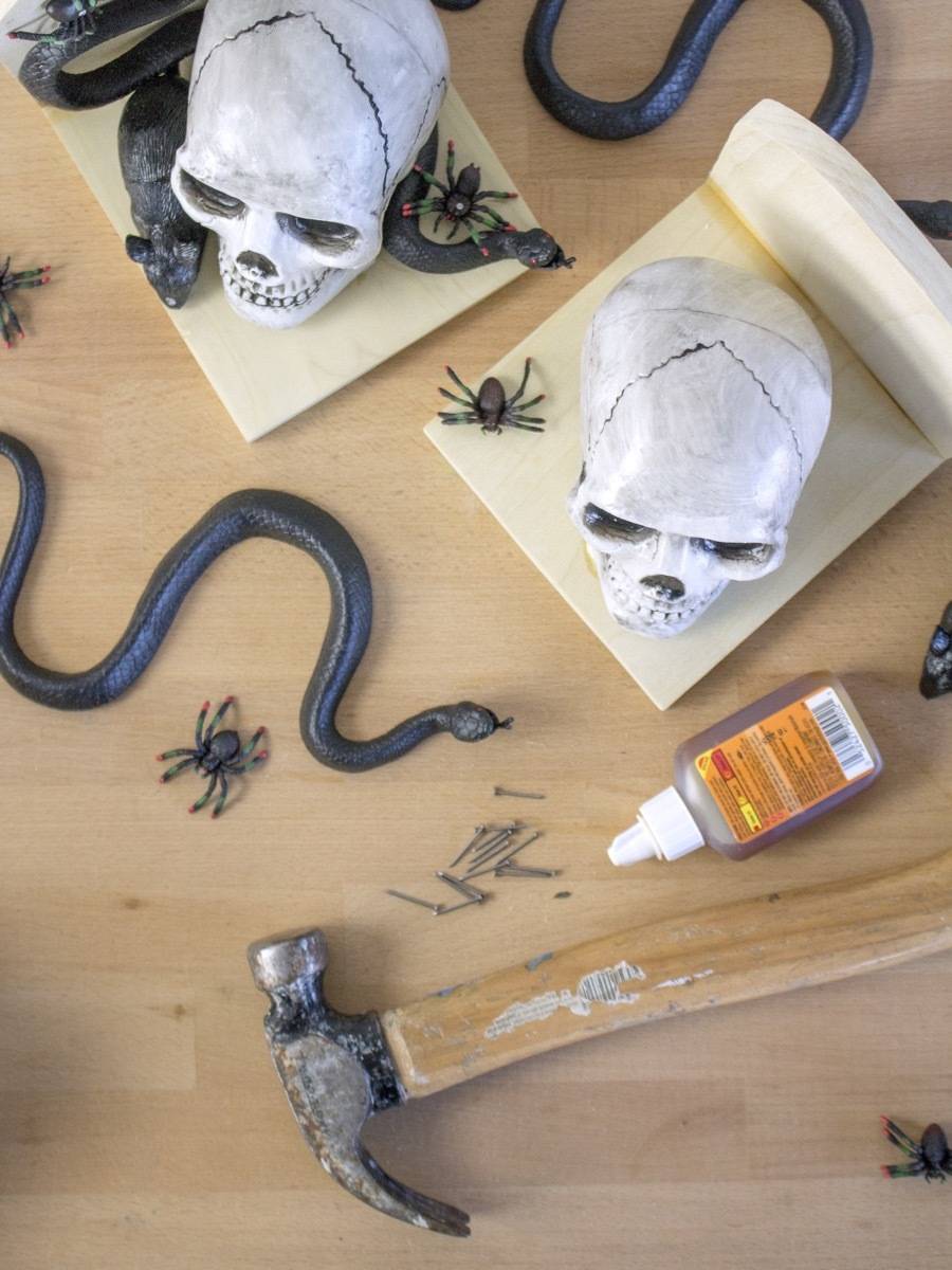 Spooky Decor, Halloween-Themed Bookends | Step 5