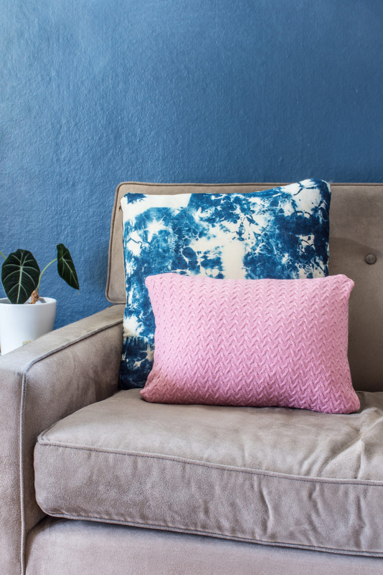Sew a Cozy Sweater Pillow with These DIY Instructions