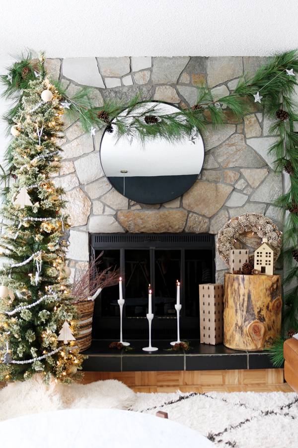 Christmas Mantle Makeover: No Mantle, No Worries