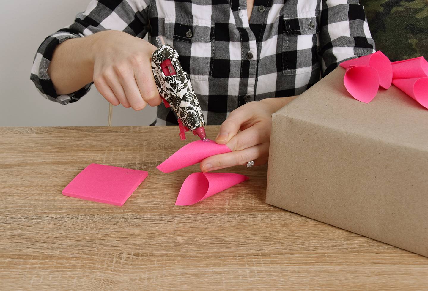 5 Ways To Wrap Gifts Using Office Supplies | For Curbly by Faith Towers Provencher #creative #gift #wrapping #holiday 