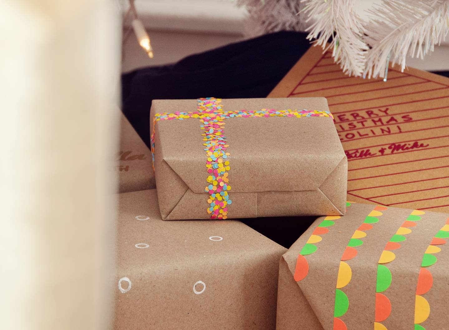 5 Ways To Wrap Gifts Using Office Supplies | For Curbly by Faith Towers Provencher #creative #gift #wrapping #holiday 