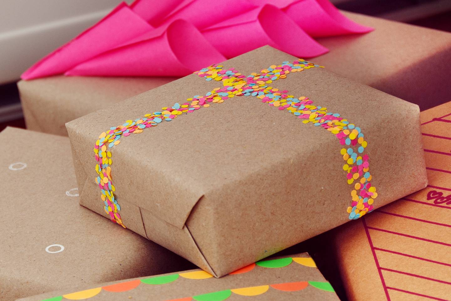 5 Ways To Wrap Gifts Using Office Supplies | For Curbly by Faith Towers Provencher #creative #gift #wrapping #holiday 