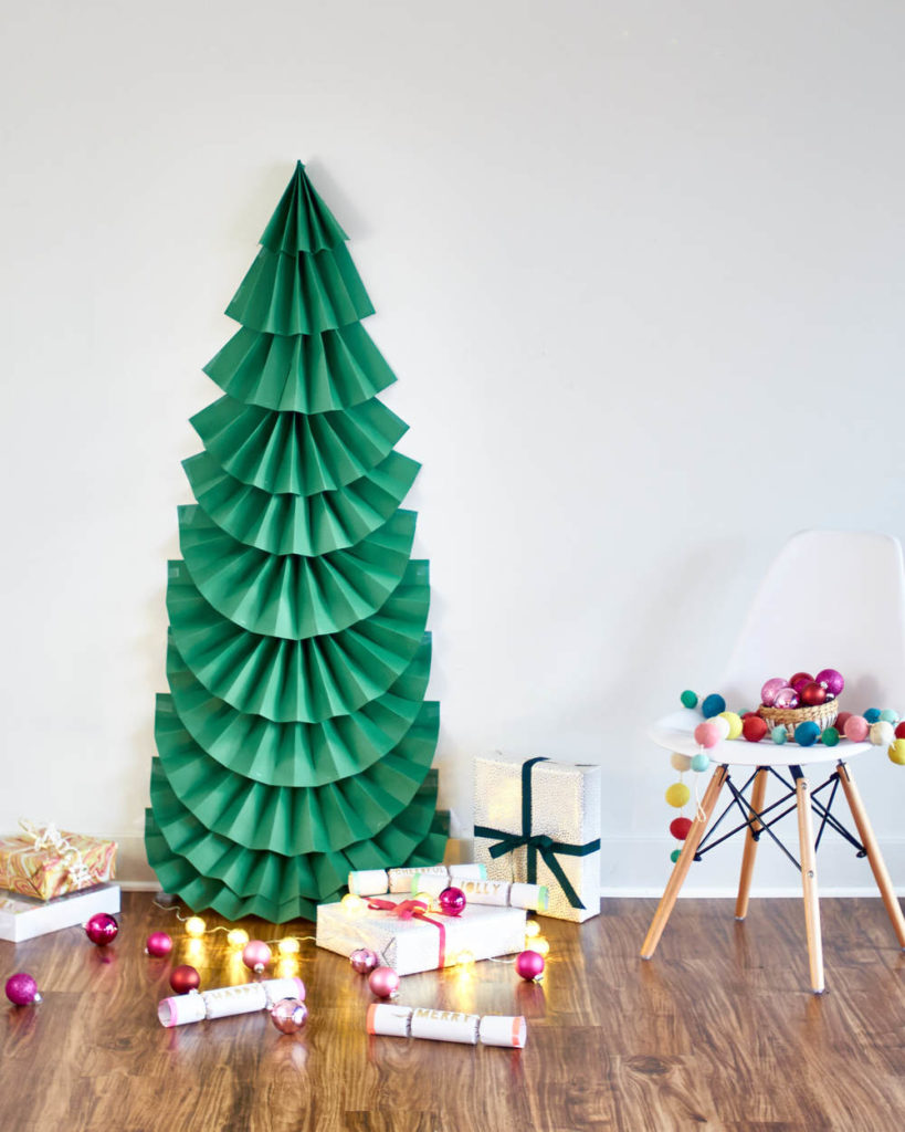 Make It! DIY LifeSized Folded Paper Christmas Tree Curbly