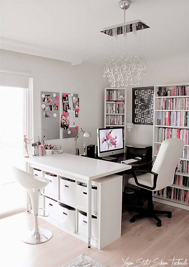 30 Incredibly Organized Creative Workspaces