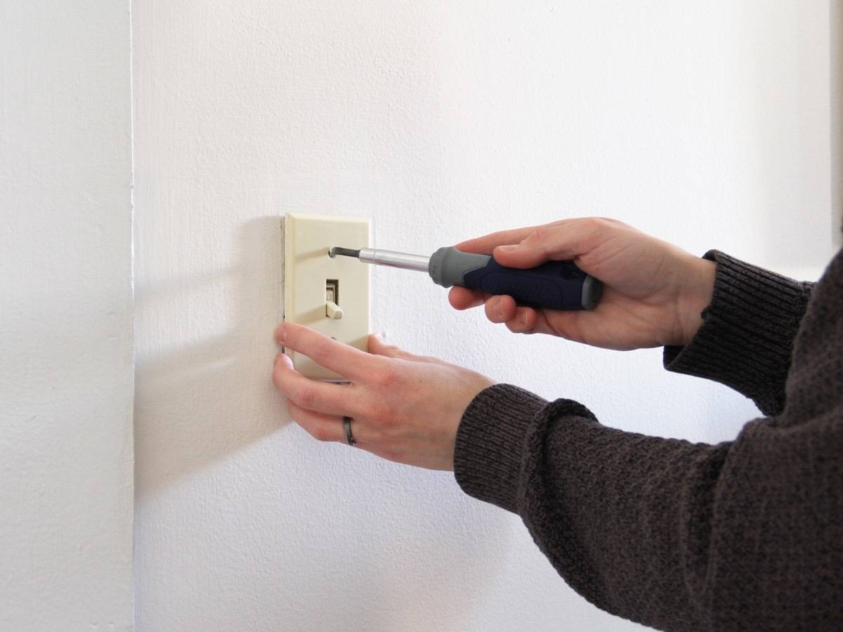 Light switch plates don't have to be blah - give them a temporary facelift!