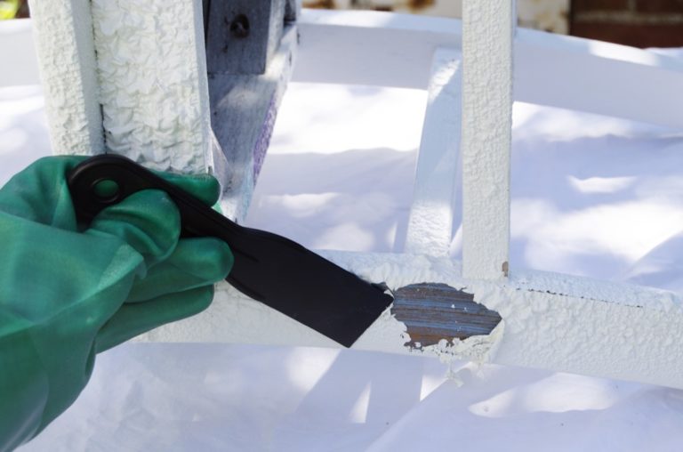 Remove Paint from Wood and Transform Old Furniture!