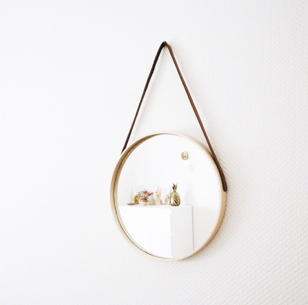 16 IKEA Mirror Hacks You'll Really Be Able To See Yourself Doing