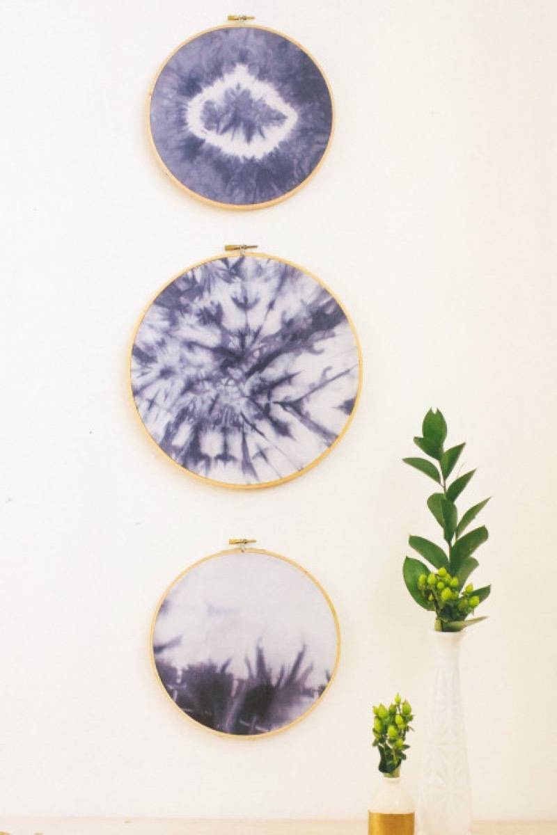 99 ways to use fabric to decorate your home | Embroidery hoop framing