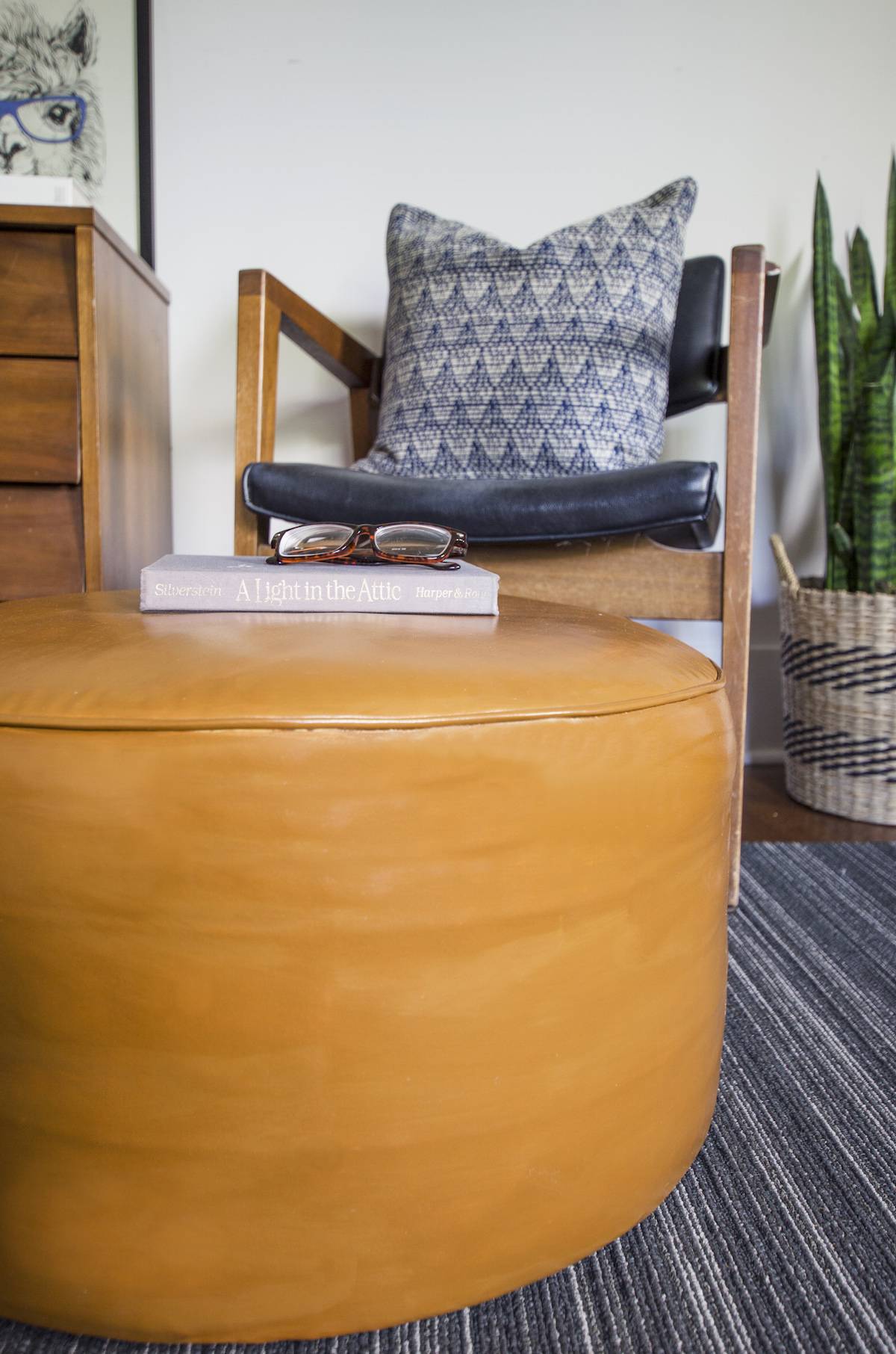 DIY Staining Old Leather Pouf Ottoman