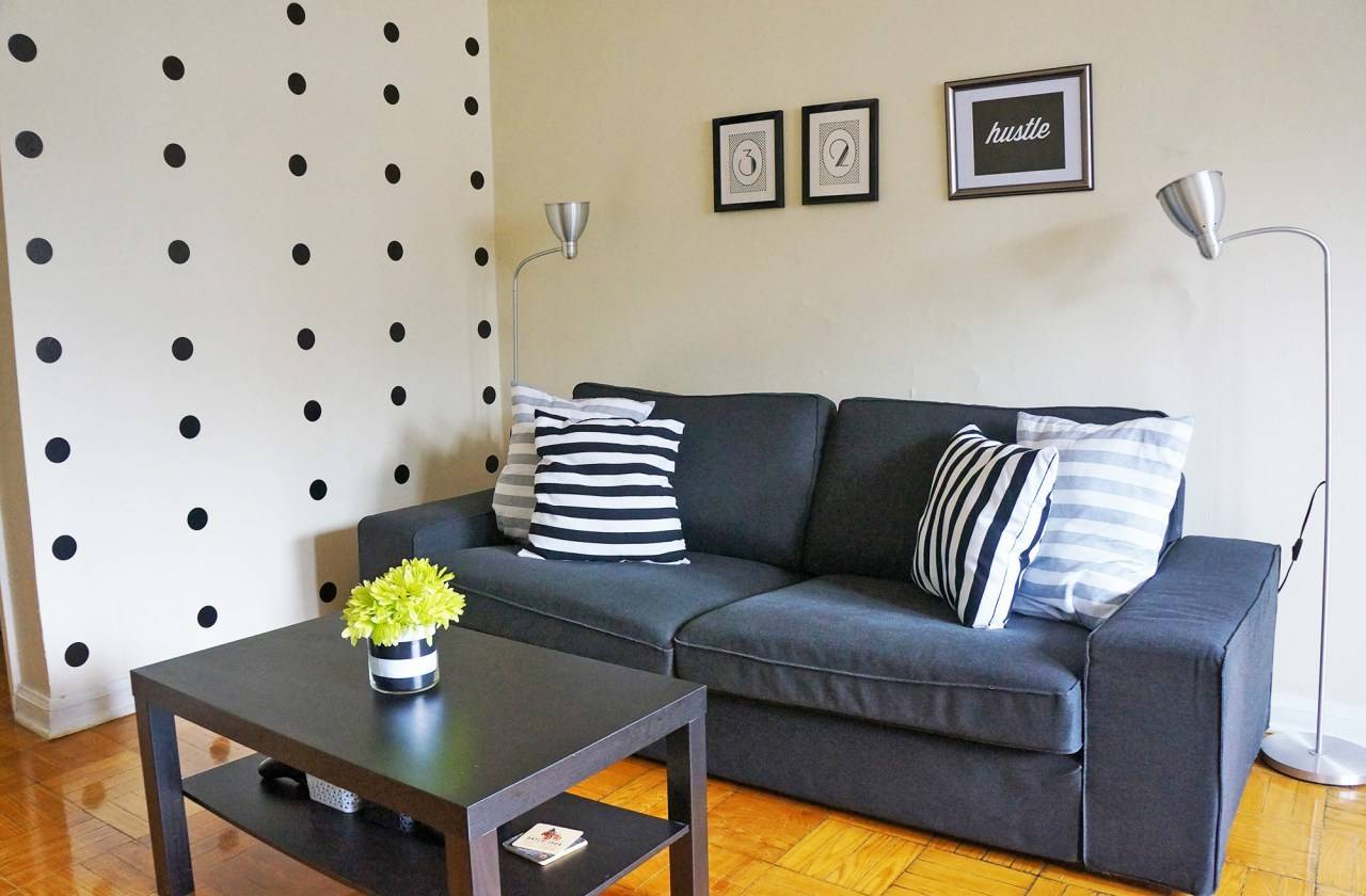 Hey Apartment-Dwellers: Here's How To Make A Rental Living Room Feel Like Home