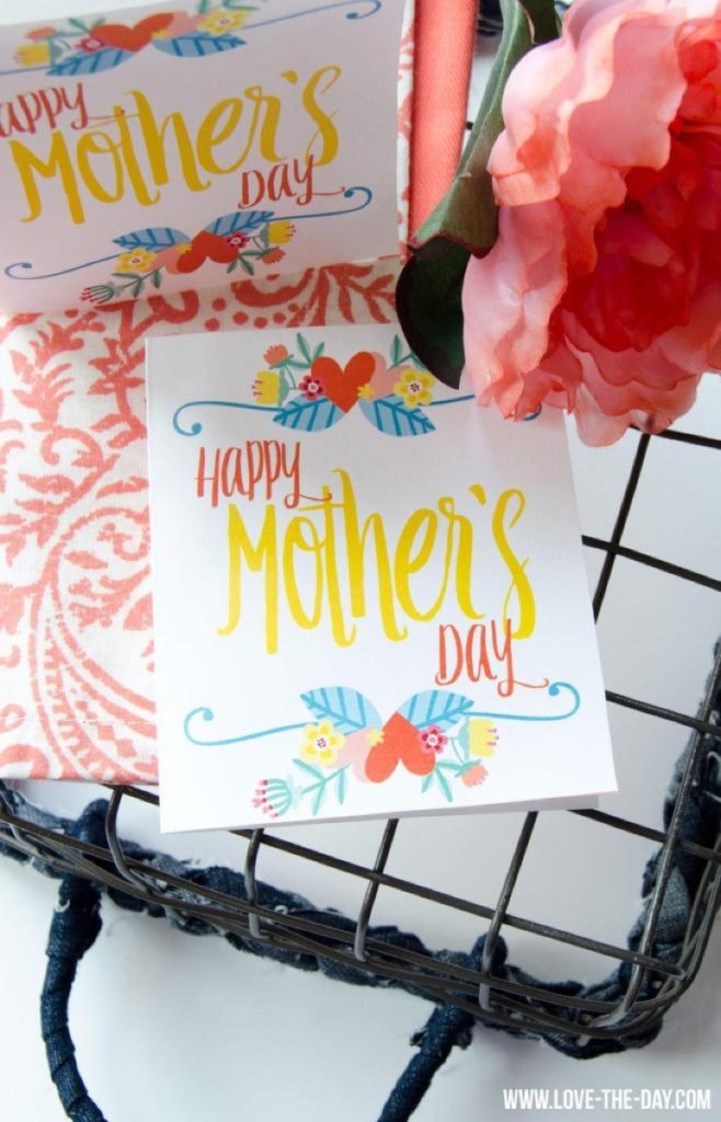 71 Last-Minute Mother's Day Printables: Card by Love the Day