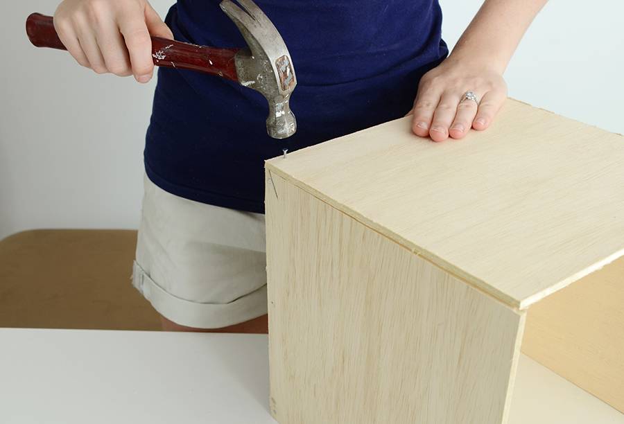 DIY Contemporary Planter Box