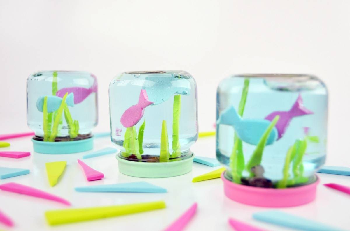 Kid-friendly craft: Make these mini fish tanks!