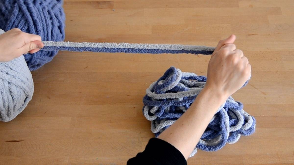 How to make an arm knit blanket | Step 1