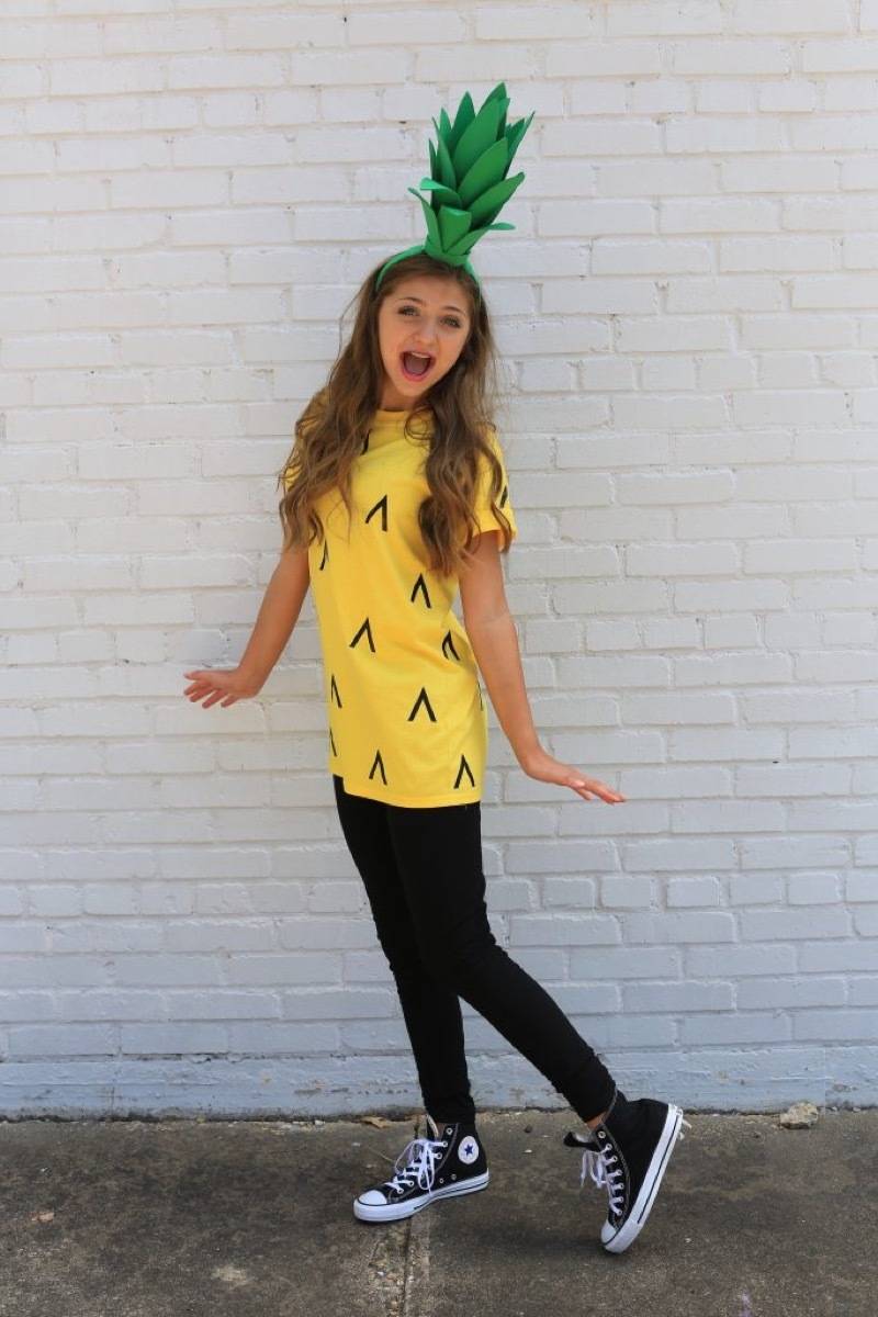 128 Halloween Costume Ideas | Pineapple
